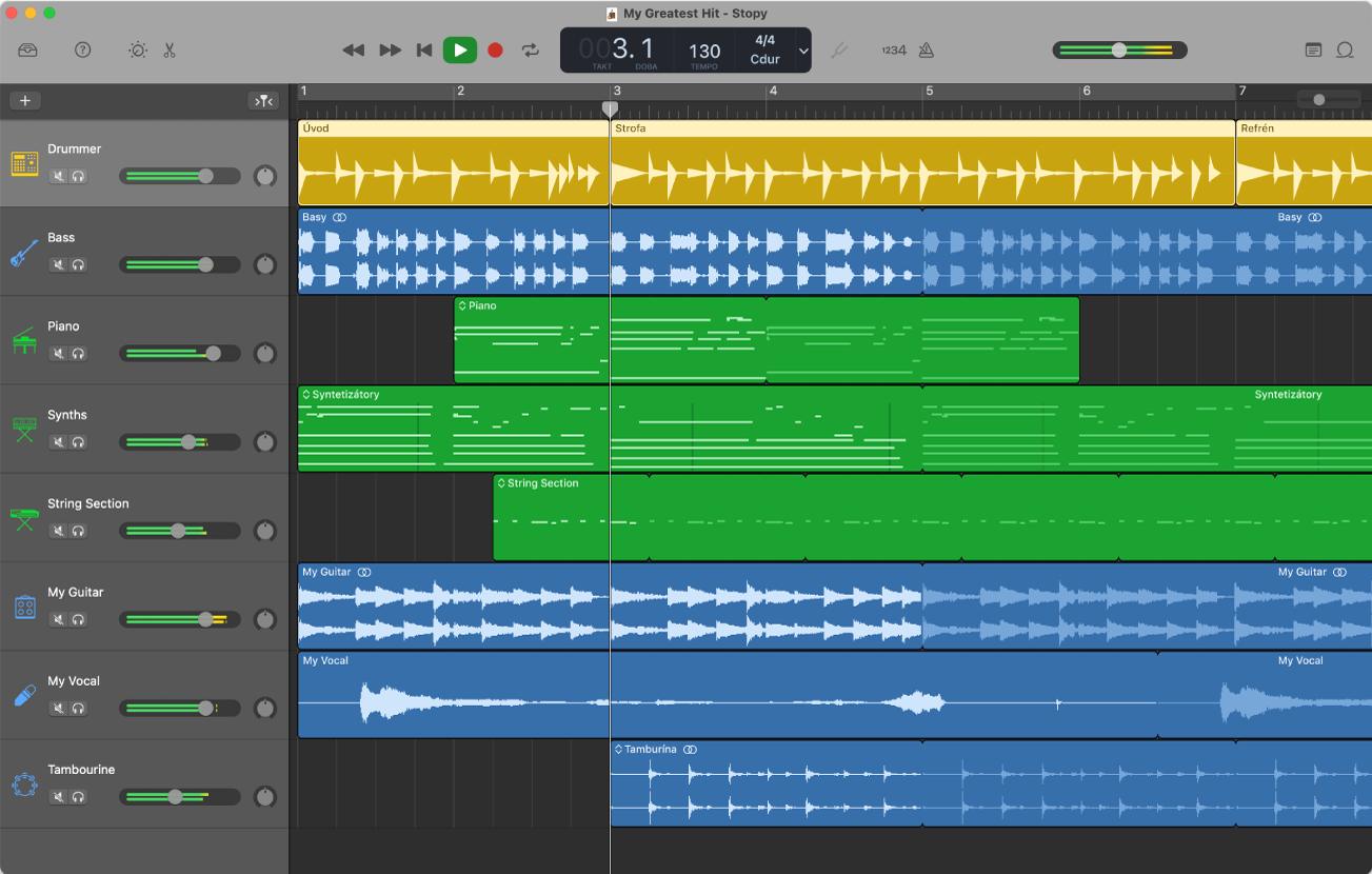 Prehrávaný projekt aplikácie GarageBand.