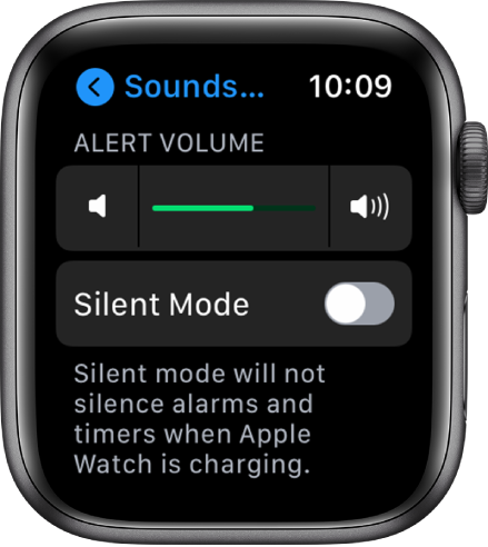 Настройките за звуци и осезания на Apple Watch с плъзгача за сила на звука на предупрежденията в горната част и бутона за тих режим под него.