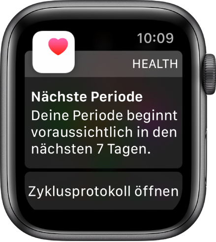 Apple Watch mit dem Bildschirm für die Vorhersage der Periode, auf dem die Mitteilung „Nächste Periode. Deine Periode beginnt voraussichtlich in den nächsten 7 Tagen.“ zu sehen ist Unten wird die Taste „Zyklusprotokoll öffnen“ angezeigt.