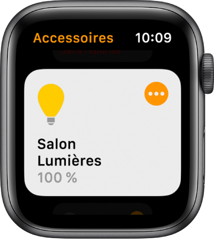 L’app Domicile qui affiche un accessoire d’éclairage. Touchez l’icône en haut à droite de l’accessoire pour modifier ses réglages.