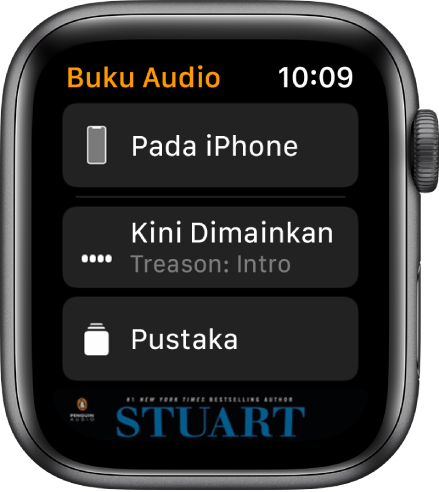 Apple Watch menunjukkan skrin Buku Audio dengan butang Pada iPhone di bahagian atas, butang Kini Dimainkan dan Pustaka di bawah dan sebahagian karya seni kulit buku audio di bahagian bawah.