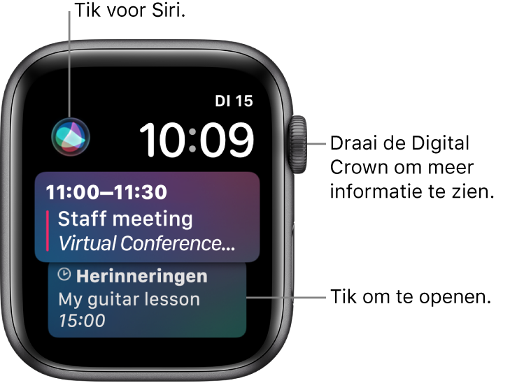 De wijzerplaat Siri met een herinnering en een agenda-activiteit. Linksboven op het scherm bevindt zich een Siri-knop. Rechtsbovenin bevinden zich de datum en de tijd.