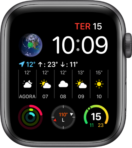 Mostrador Infográfico Modular mostrando várias complicações, com a complicação Terra na parte superior esquerda, a complicação Tempo se estendendo pelo meio do mostrador e três complicações de submarcador na parte inferior: Atividade, Bússola e Temperatura.