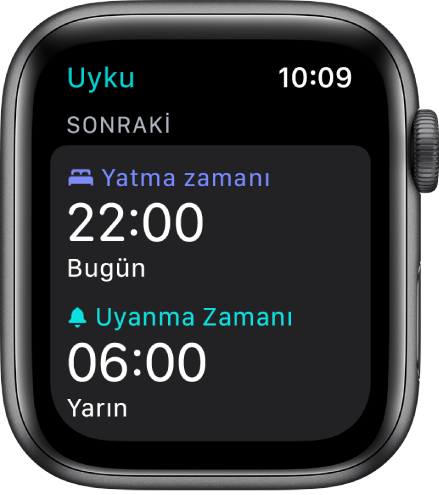 Apple Watch’ta gecenin uyku planını gösteren Uyku uygulaması. Yatma Zamanı 22:00 ve Uyanma Zamanı 6:00 olarak ayarlanmış.
