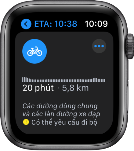 Apple Watch đang hiển thị chỉ đường đi xe đạp, bao gồm một tổng quan về thay đổi độ cao dọc theo lộ trình, thời gian và quãng đường ước tính và lưu ý về bất kỳ sự cố nào mà bạn có thể gặp phải trên đường.