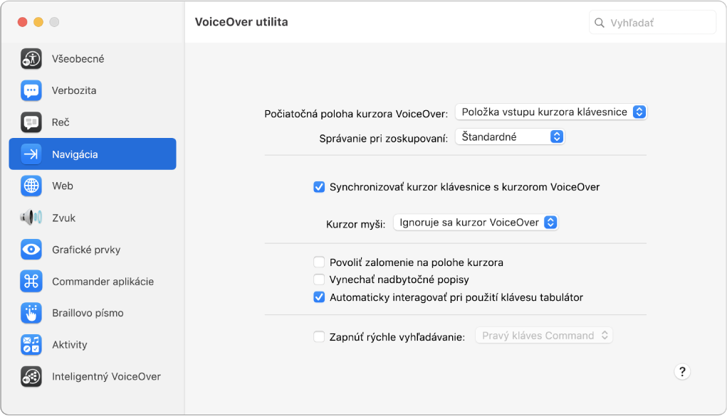 Okno utility VoiceOver zobrazujúce kategóriu Navigácia, ktorá je vybraná na postrannom paneli na ľavej strane a príslušné možnosti na pravej strane. V pravom dolnom rohu okna sa nachádza tlačidlo Pomocník na zobrazenie online pomocníka pre VoiceOver s vysvetlením jednotlivých možností.