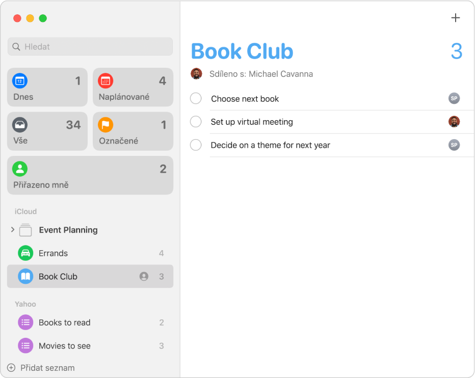 Okno Připomínky zobrazující sdílený seznam s přiřazenými připomínkami