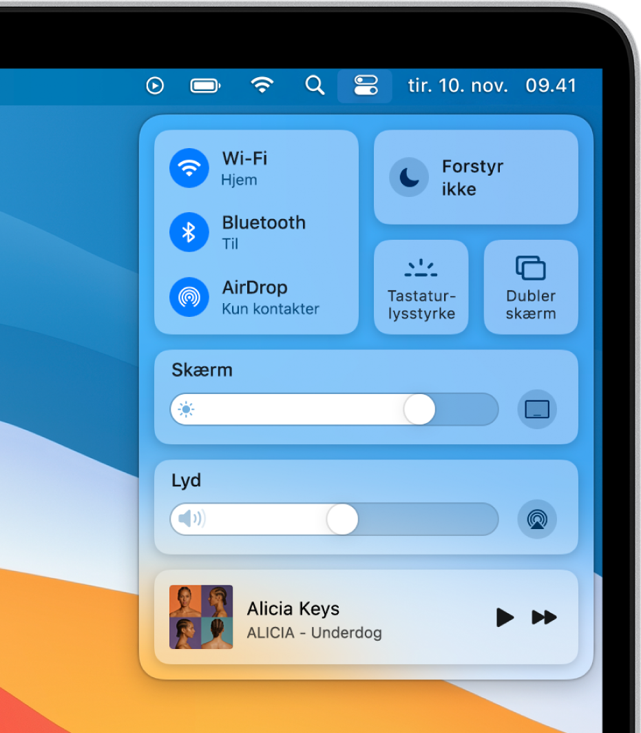 Kontrolcenter i området øverst til højre på Mac-skærmen med betjeningsmuligheder til Wi-Fi, Forstyr ikke, Lyd, Afspiller nu og andre.