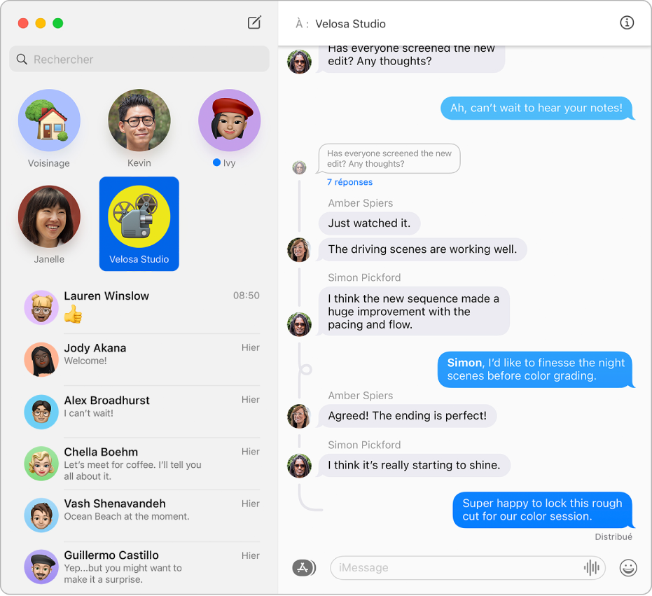 La fenêtre de Messages qui affiche une conversation avec plusieurs fils de réponses dans un message.