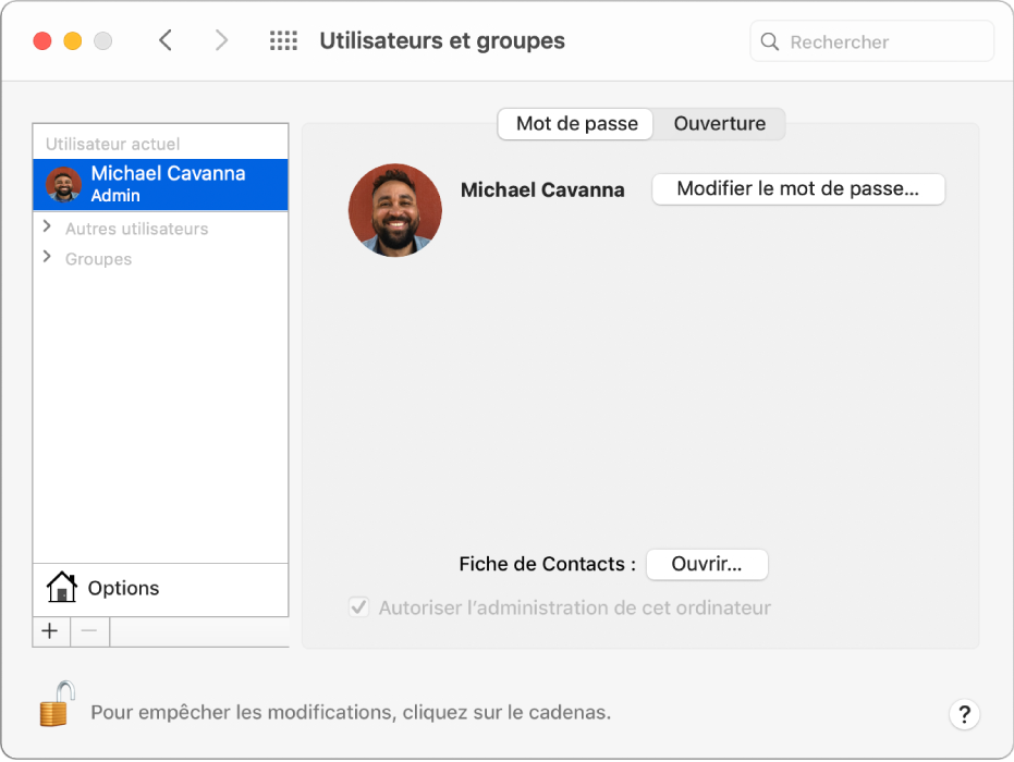 Les préférences Utilisateurs et groupes affichant un utilisateur sélectionné dans la liste des utilisateurs. L’onglet « Mot de passe », l’onglet Ouverture et le bouton « Modifier le mot de passe » se trouvent à droite.