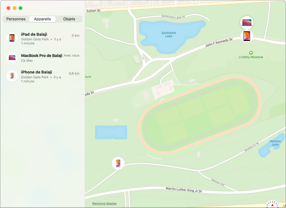 L’app Localiser affichant une liste des appareils dans la barre latérale et leurs positions sur une carte à droite.