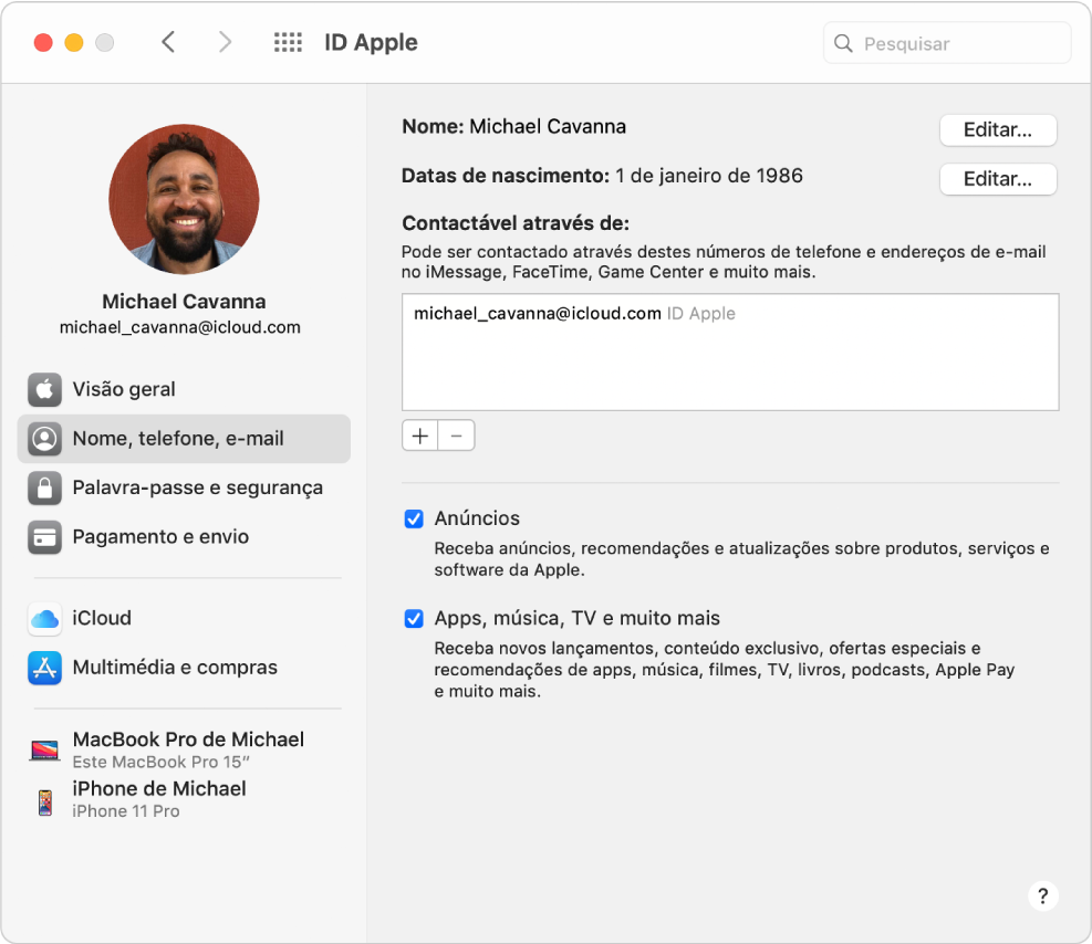 Preferências do ID Apple apresentando uma barra lateral com vários tipos de opções de conta que pode utilizar e as preferências de nome, telefone e e-mail de uma conta já existente.