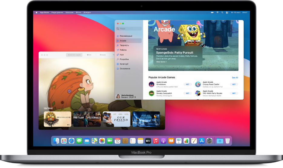 Робочий стіл Mac із програмою Apple TV та екраном «Дивитися зараз», а також програма App Store і Apple Arcade.