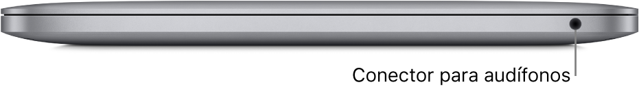 La vista lateral derecha de una MacBook Pro con el chip M1 de Apple, con texto indicando el conector de 3.5 mm para audífonos.