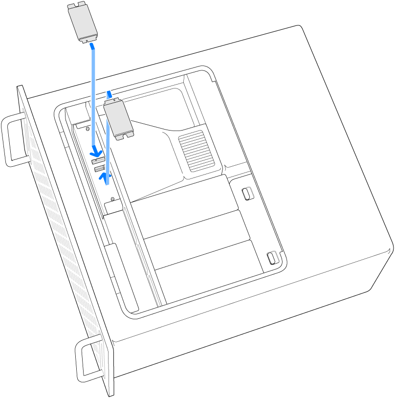 Ant šoninės pusės padėtas „Mac Pro“, rodoma, kaip montuojami du SSD moduliai.