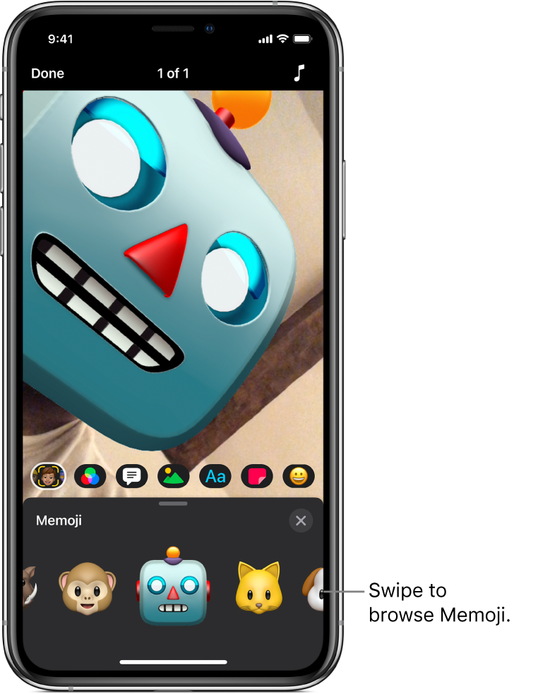 A robot Memoji in the viewer, with the Memoji button selected and Memoji characters shown below.
