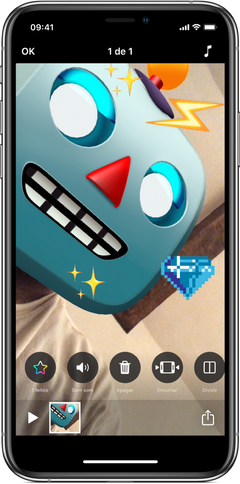 Um robô Memoji no editor, com stickers adicionados.