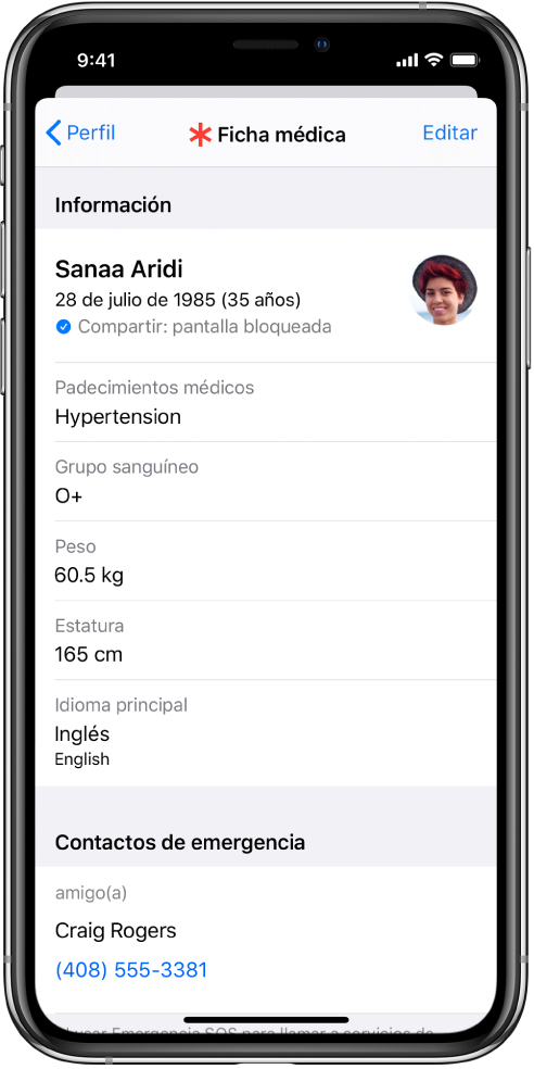 Una pantalla de ficha médica con información que incluye la fecha de nacimiento, enfermedades, medicamentos y un contacto de emergencia.