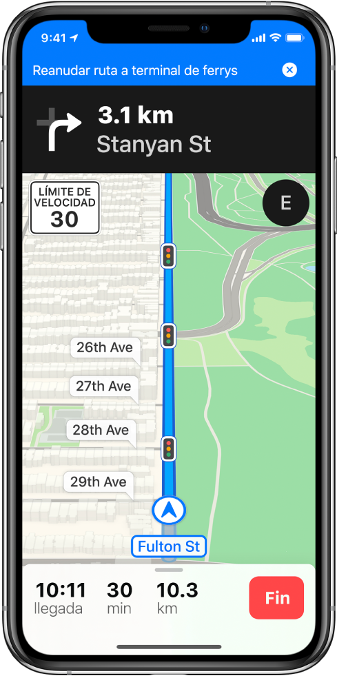 Un mapa con una ruta en automóvil y una tira azul en la parte superior de la pantalla para reanudar una ruta hacia Ferry Building.