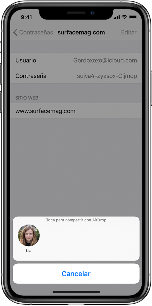 La pantalla de la cuenta de un sitio web. En la parte inferior de la pantalla hay un botón que muestra una foto de Lia debajo de la instrucción "Toca para compartir con AirDrop".