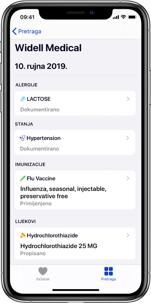 Naslov “Widell Medical” pojavljuje se pri vrhu zaslona aplikacije Zdravlje. Ispod naslova pojavljuju se informacije o nekoliko vrsta zdravstvenih podataka. Gornja kategorija, Alergije, sadrži jedan zapis, Laktoza (evidentirano). Kontrola strelicom na desnoj strani označava da je za zapis dostupno više informacija. Zaslon uključuje dodatne zdravstvene podatke za kategorije Zdravstvena stanja, Imunizacije i Lijekovi.