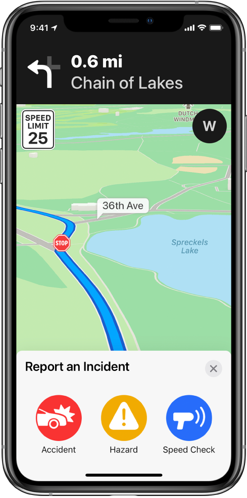 Žemėlapis, ekrano apačioje rodoma kortelė pavadinimu „Report an Incident“. Maršruto kortelėje yra mygtukai „Accident“, „Hazard“ ir „Speed Check“.
