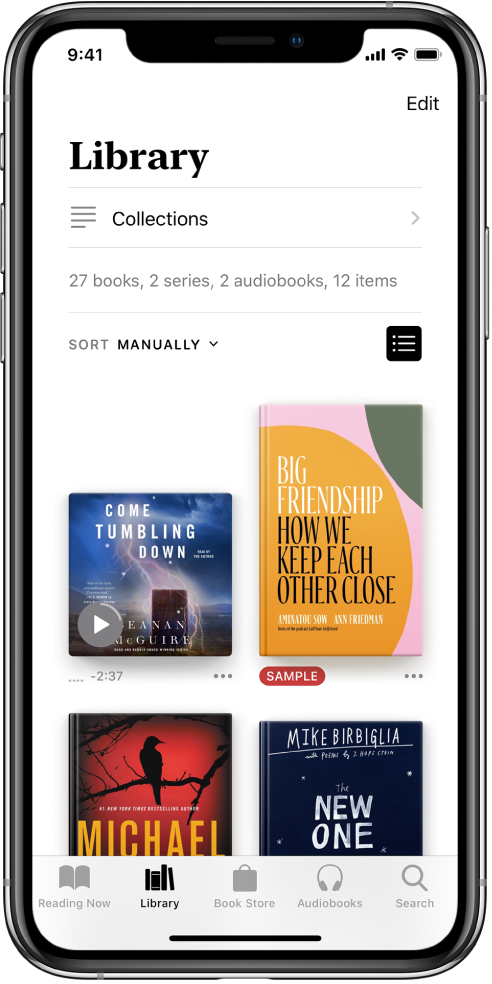 „Library“ ekranas programoje „Books“. Šio ekrano viršuje yra mygtukas „Collections“ ir rūšiavimo parinktys. Pasirinkta rūšiavimo parinktis „Recent“. Ekrano viduryje rodomi bibliotekoje esančių knygų viršeliai. Ekrano apačioje iš kairės į dešinę pateikiami skirtukai „Reading Now“, „Library“, „Book Store“, „Audiobooks“ ir „Search“.