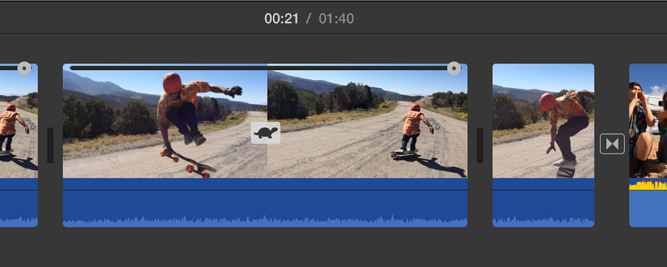 Icono de tortuga y regulador de velocidad en un clip en la línea de tiempo