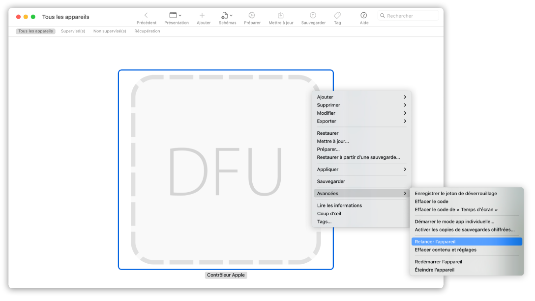 Apple Configurator 2 montrant un Mac avec l’option « Relancer l’appareil » sélectionnée dans le menu local.
