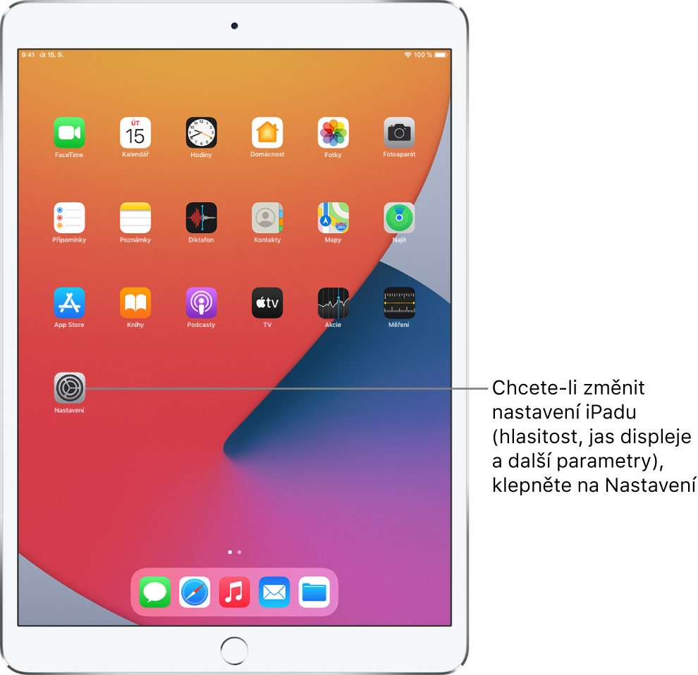 Plocha iPadu s ikonami několika aplikací, mimo jiné s ikonou aplikace Nastavení; po klepnutí na tuto ikonu můžete změnit hlasitost zvuku iPadu, jas displeje a další parametry