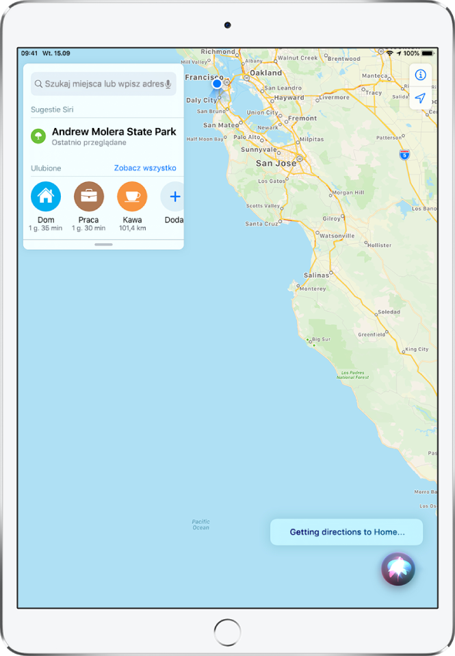 Mapa pokazująca na dole ekranu odpowiedź Siri: gettin dajrekszyns tu houm.