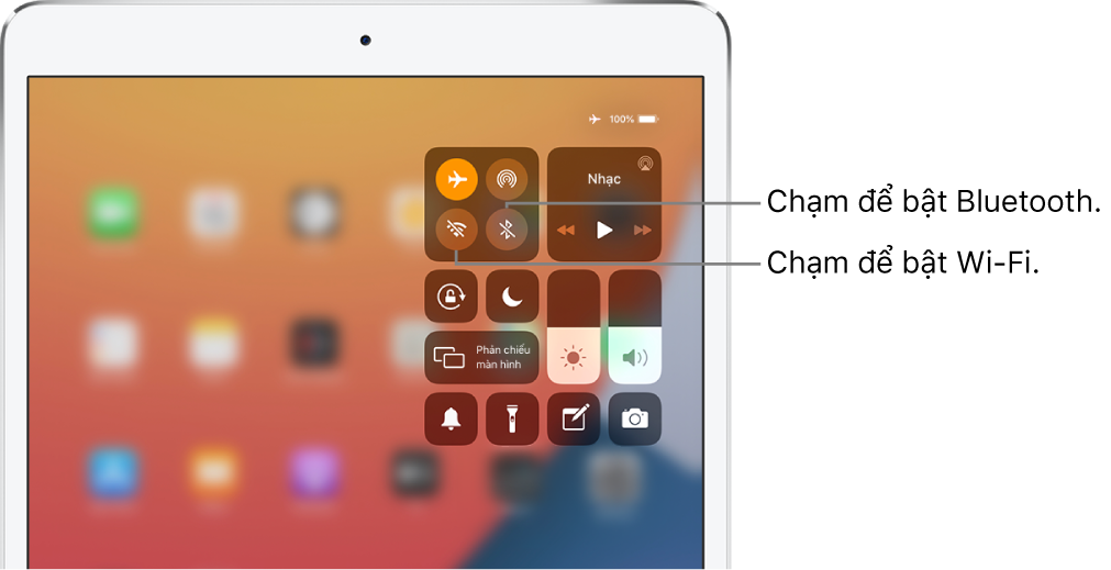 Trung tâm điều khiển với chế độ máy bay được bật. Các nút để bật Wi-Fi và Bluetooth ở gần góc phía trên bên trái của Trung tâm điều khiển.