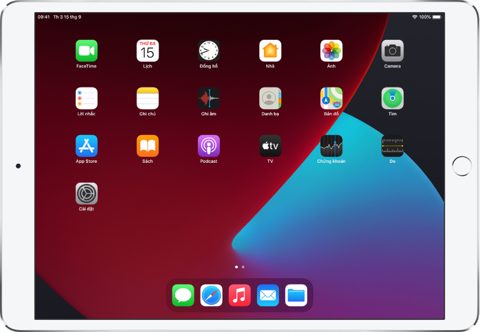 Màn hình chính của iPad với Chế độ tối được bật.