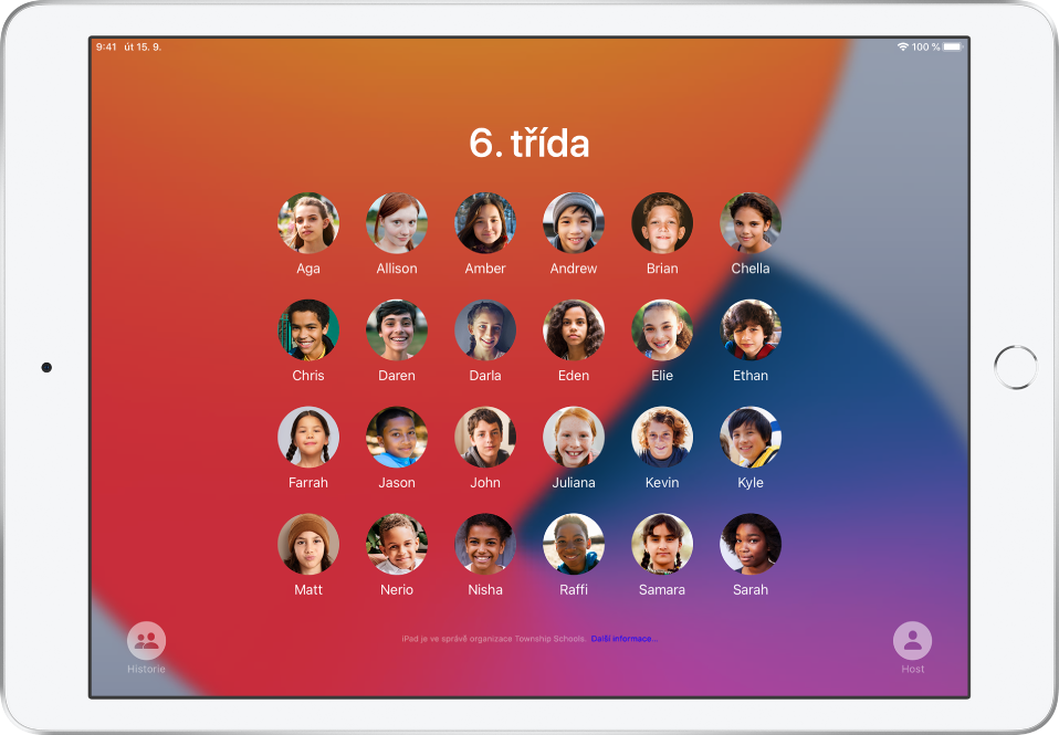 Obrazovka sdíleného iPadu se zobrazenými profily studentů