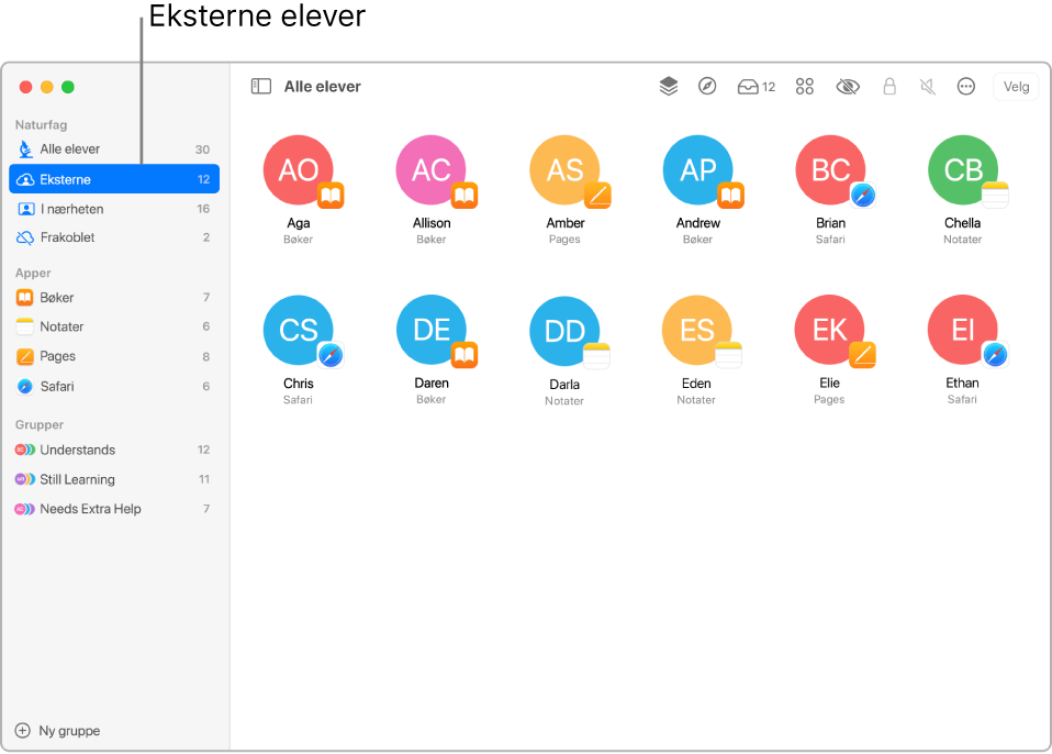 Et skjermbilde viser en ekstern klasse med flere elever som alle bruker forskjellige apper.