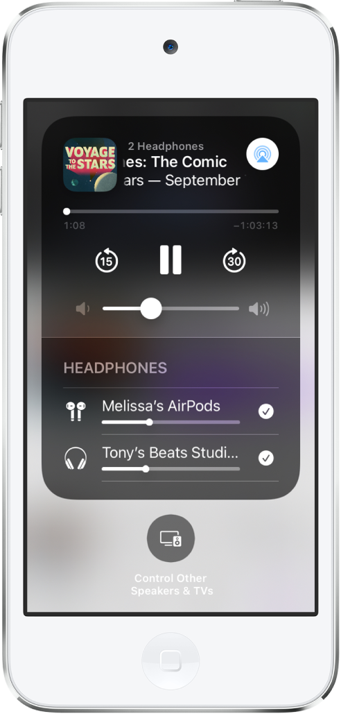 A Vezérlőközpont képernyője, amelyen az látható, hogy egy AirPods fülhallgató és egy Beats fejhallgató van csatlakoztatva.
