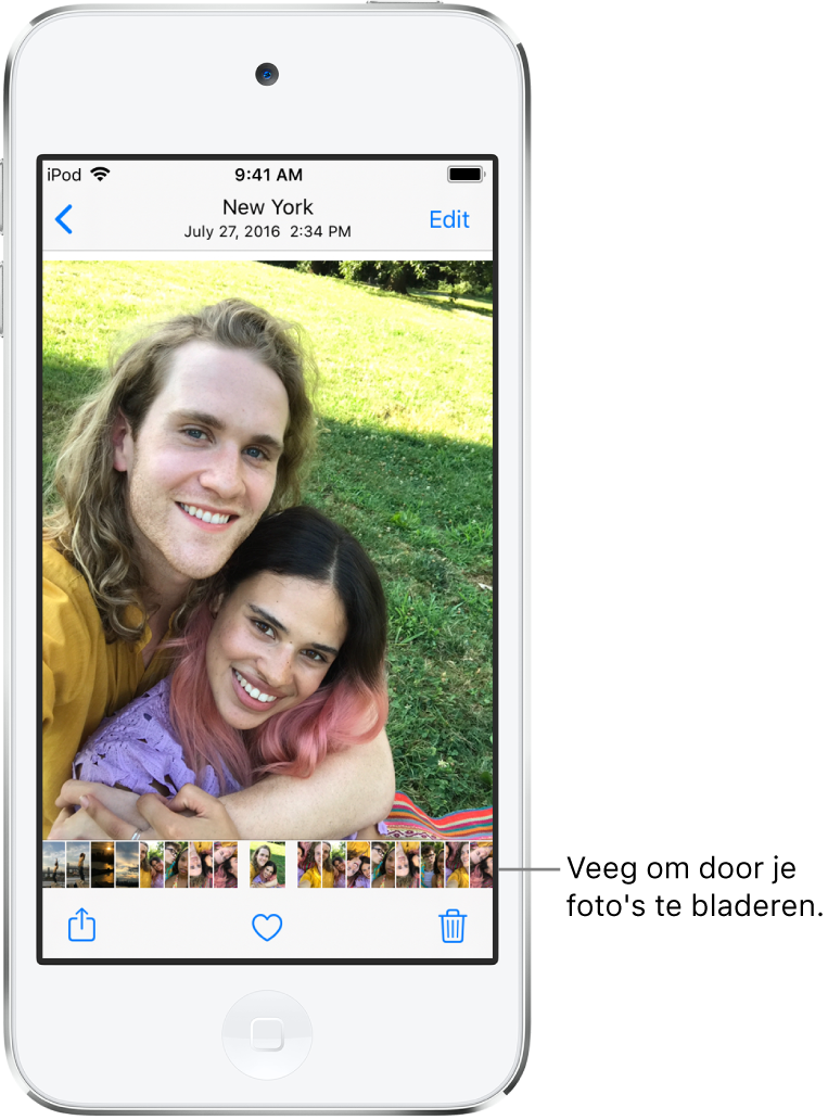 Een foto met miniaturen van andere foto's onder in het scherm. Linksbovenin staat een terugknop waarmee je teruggaat naar de weergave waarin je aan het bladeren was. Onder in het scherm zie je de knoppen 'Deel', 'Leuk' en 'Verwijder'. Rechtsbovenin staat de knop 'Bewerk'.