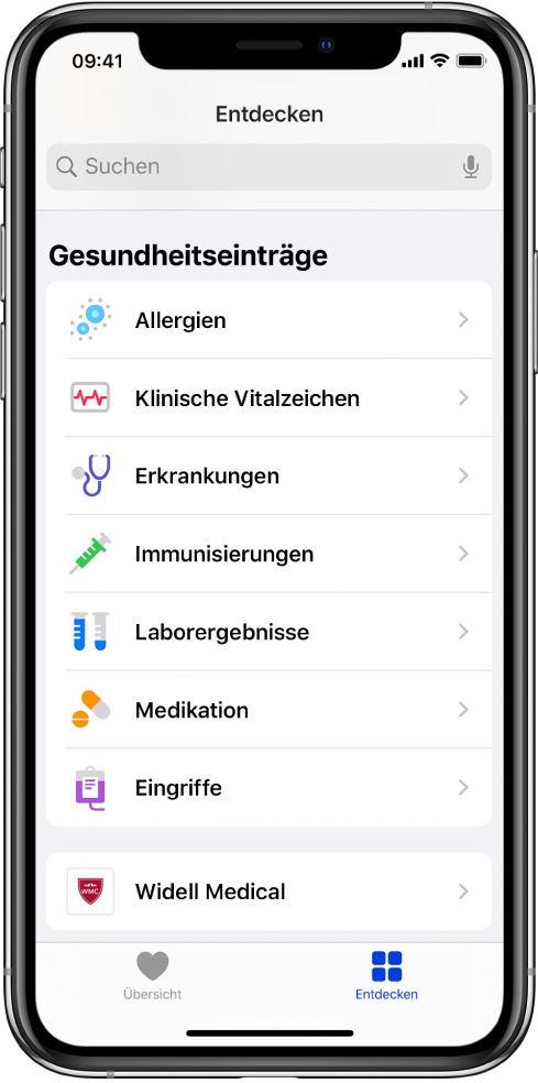 Der Bildschirm „Gesundheitsakte“ in der App „Health“. Im Bildschirm sind Kategorien wie „Allergien“, „Klinische Vitalzeichen“ und „Erkrankungen“ aufgelistet. Unter der Liste mit den Kategorien befindet sich eine Taste für Widell Medical. Unten auf dem Bildschirm ist die Taste „Durchsuchen“ aktiviert.
