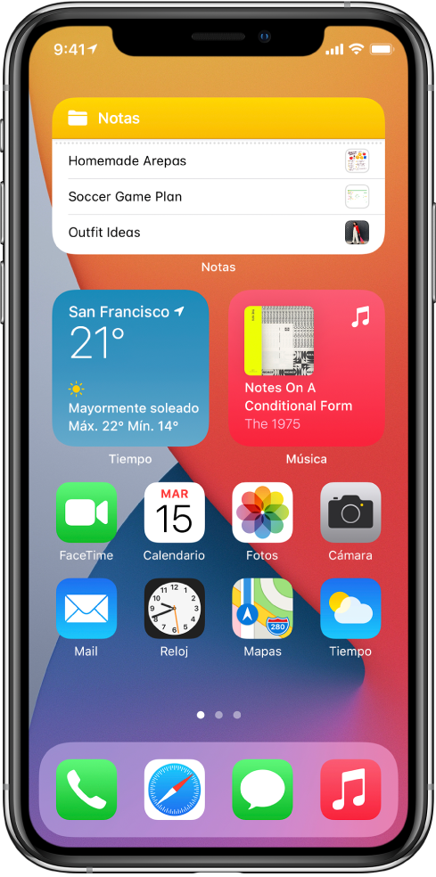 La pantalla de inicio del iPhone. En la mitad superior de la pantalla están los widgets de Notas, Tiempo y Música. En la mitad inferior de la pantalla están las apps.