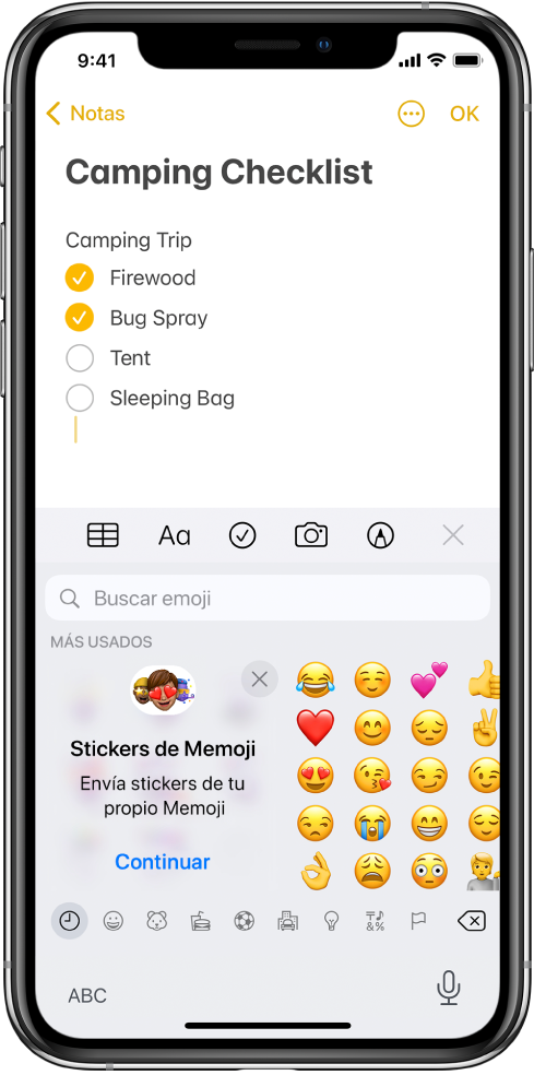 Se está editando una nota en la app Notas con el teclado de emojis abierto y el campo de búsqueda de emojis en la parte superior del teclado.