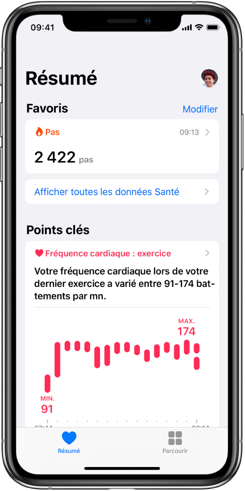 Écran Résumé montrant Étapes en tant que catégorie de Favoris. Sous « Points clés », l’écran montre des informations relatives à la fréquence cardiaque pendant l’exercice le plus récent.