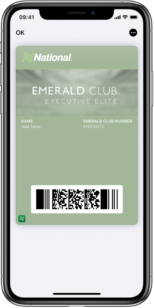 Une carte d’embarquement dans Cartes affichant les informations sur un vol et le code QR en bas.