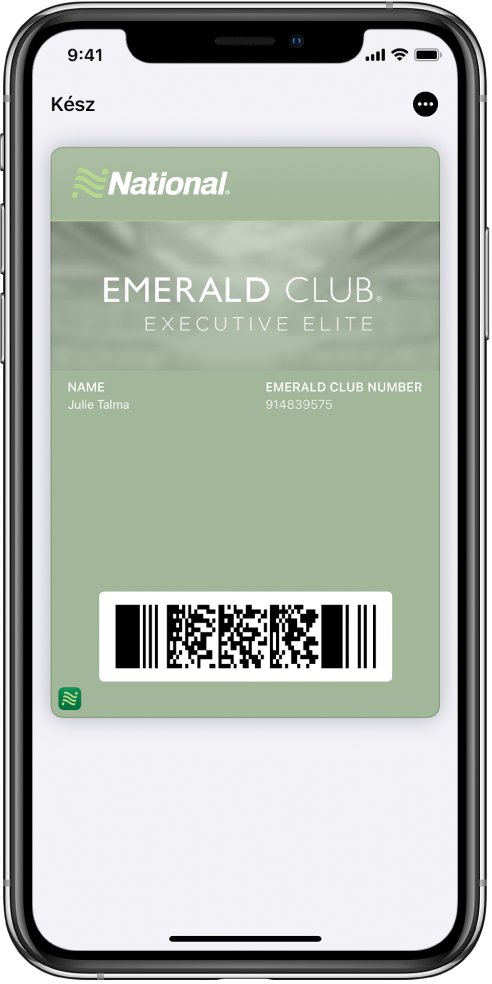 Beszállókártya a Wallet alkalmazásban a járatra vonatkozó információkkal, alul pedig a QR-kóddal.