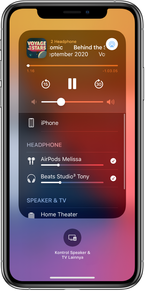 Layar Pusat Kontrol menampilkan AirPods dan headphone Beats terhubung.