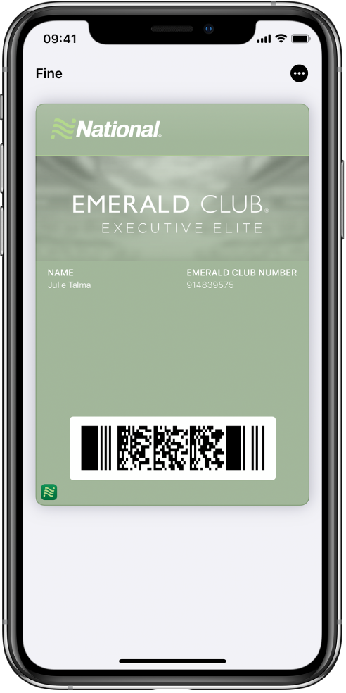 Una carta d'imbarco in Wallet con le informazioni del volo e il codice QR nella parte inferiore.