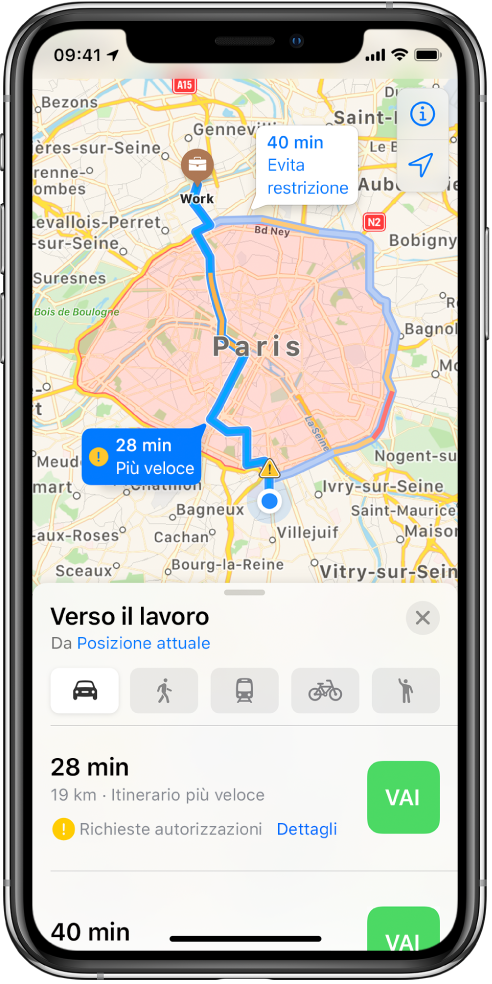 Una mappa stradale con Parigi al centro che mostra un itinerario rapido attraverso la città e uno più lento attorno alla città per evitare le limitazioni di traffico.