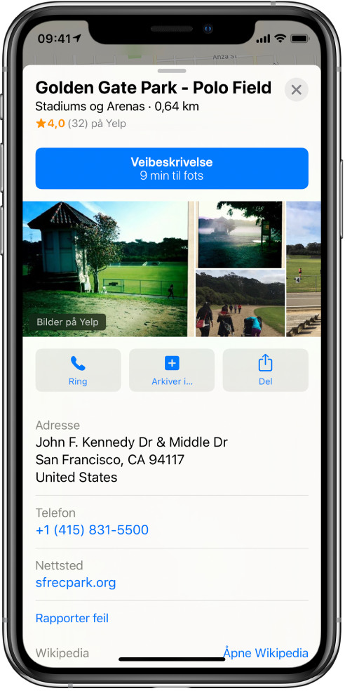 Informasjonskortet for en park. En knapp for veibeskrivelser vises nær toppen av skjermen. Bilder av parken vises under Veibeskrivelse-knappen. Under bildene, fra venstre til høyre, vises knappene Ring, Arkiver i og Del. Mer informasjon vises under knappene, blant annet en gateadresse, et telefonnummer og en lenke til et nettsted.