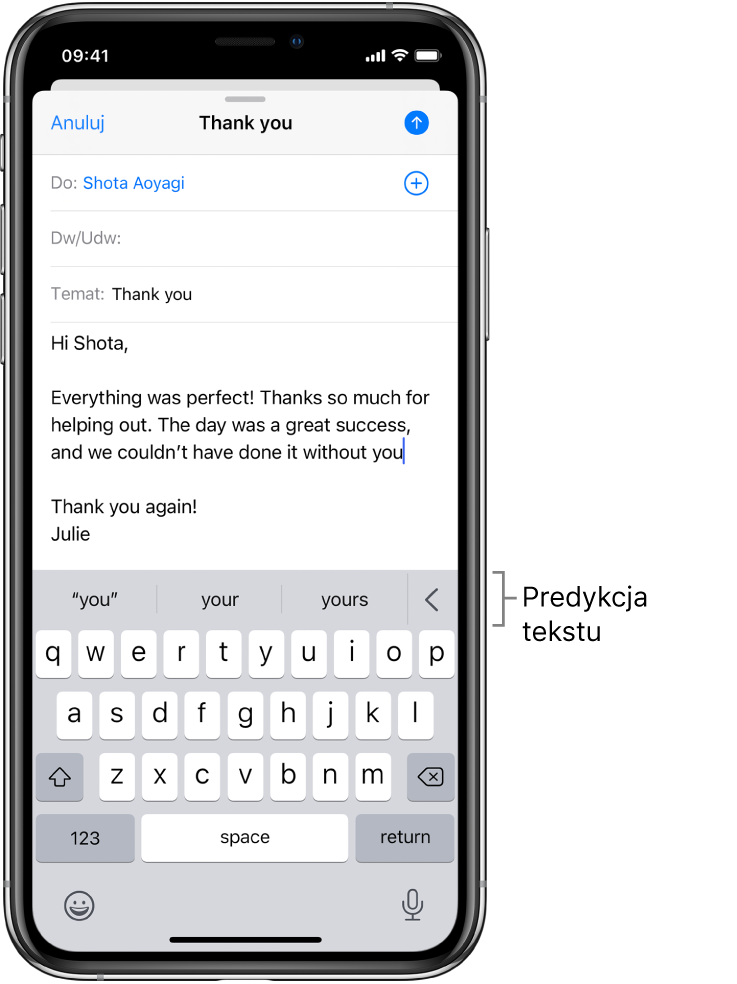 Wiadomość email redagowana w aplikacji Mail. Widoczne są sugestie następnego wyrazu.