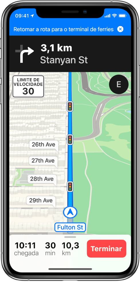 Um mapa de indicações de carro com uma faixa azul na parte superior do ecrã para retomar um itinerário para o Ferry Building.