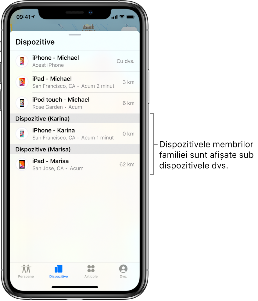 Fila Dispozitive din aplicația Găsire. Dispozitivele lui Michael se află în partea de sus a listei. Dedesubt se află iPhone-ul Karinei și iPad-ul Marisei.